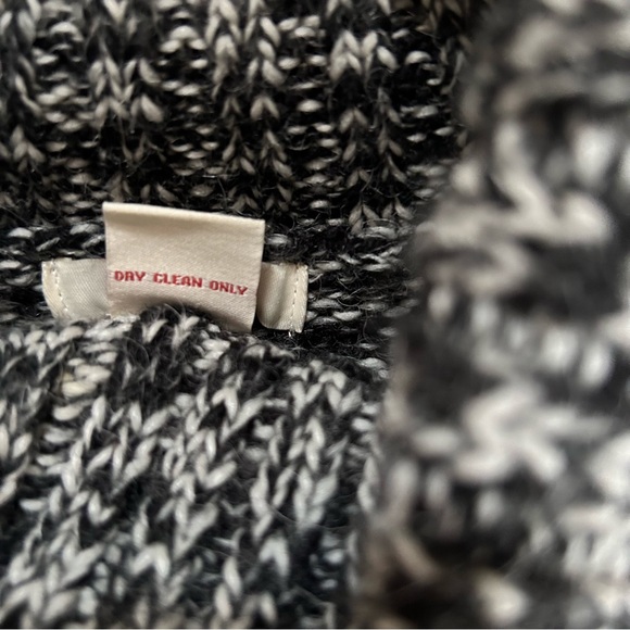 Sundance ~Marled Long Relaxed Turtleneck Sweater in size Small - Picture 10 of 13